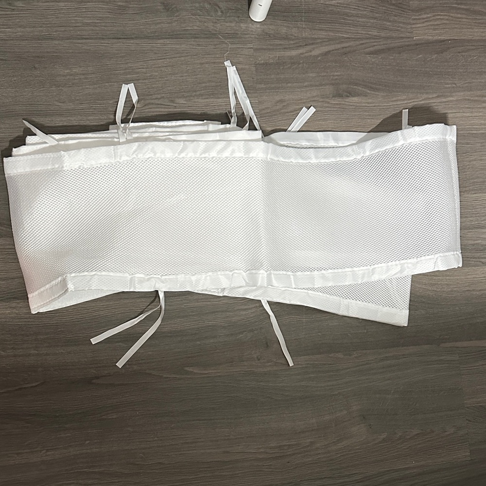 White Mesh Crib Bumper - Neutral Nursery Rail Guard
